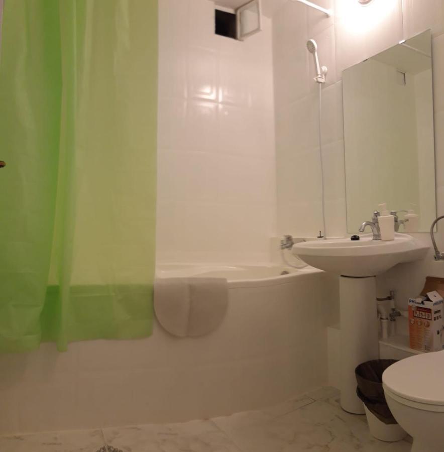 41 Apartment *
